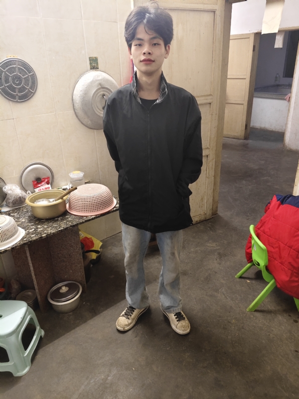 铭泽的第一张照片--白城闪婚服务中心